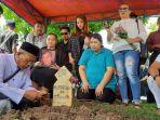 makam-johny-indo1.jpg