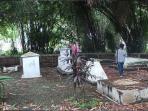 makam-kebun-raya-bogor_20151222_193530.jpg