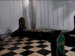 makam-mbah-panggung-kanan-dan-makam-muridnya-kiri.jpg