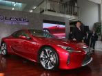 manager-lexus-adrian-tirtajaya-memperkenalkan-lexus-lc-500jpg_20170727_174812.jpg