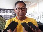 manajer-bhayangkara-fc-akbp-sumardji-saat-diwawancarai-setelah-acara-penandatangan-kontrak.jpg