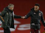 manajer-manchester-united-asal-norwegia-ole-gunnar-solskjaer-dengan-aubameyang.jpg