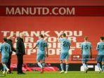 manajer-west-ham-united-skotlandia-david-moyes-2l-menyapa-para-pemainnya.jpg