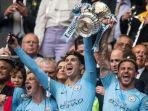 manchester-city-angkatpiala.jpg