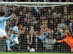 manchester-city-gabriel-jesus-vs-napoli_20171018_091558.jpg