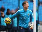 manchester-city-goalkeeper-joe-hart-h_20141220_192926.jpg