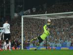 manchester-united-goalkeeper-david-de-gea_20160511_072305.jpg