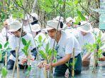 Antisipasi Perubahan Iklim, Ribuan Bibit Mangrove Ditanam di Pesisir Jakarta dan Bali