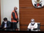 mantan-bupati-buru-selatan-ditahan-kpk_20220126_204127.jpg