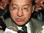 mantan-duta-besar-as-untuk-bolivia-victor-manuel-rocha.jpg