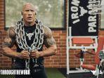 mantan-juara-wwe-the-rock.jpg