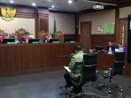mantan-kadiv-hubinter-polri-irjen-napoleon-bonaparte-menjalani-sidang-agenda-pemb.jpg
