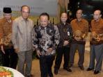 mantan-menteri-transmigrasi_20160518_101024.jpg