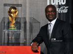 mantan-pemain-sepak-bola-kamerun-roger-milla.jpg