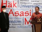 mantan-pimpinan-kpk-beri-keterangan-di-komnas-ham_20210618_195621.jpg