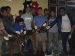 mar-30-dan-yang-34-mereka-diamankan-di-simpang-pulau-rengas-kec_20180815_113757.jpg