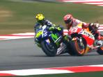 marc-marquez-valentino-rossi-sepang-insiden_20151026_080054.jpg