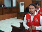 marcello-tahitoe-saat-menjalani-persidangan_20171128_195317.jpg