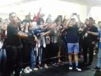 marcus-fernaldi-gideonkevin-sanjaya-sukamuljo-bikin-histeris-para-fans-di-istora-senayan_20180125_235720.jpg