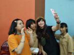 maria-idol-bersama-siswa-yayasan-tri-asih.jpg