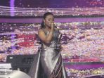 maria-simorangkir-juara-indonesian-idol-2018_20180424_093322.jpg
