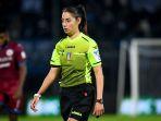 maria-sole-ferrieri-caputi-menjadi-wasit-wanita-pertama-di-serie-a.jpg