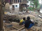 maria-ulfah-35-salah-seorang-warga-rw-12-kelurahan-bukit-duri_20170705_163926.jpg