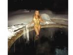 mariah-carey-di-tengah-tengah-lingkaran-salju-aspen_20160103_204242.jpg
