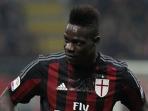 mario-balotelli-tolakpinggang_20160418_172334.jpg