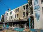 markas-unrwa-hancur-dibombardir-israel_20240219_102703.jpg