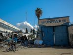 markas-unrwa-hancur-dibombardir-israel_20240219_103139.jpg