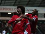 marouane-fellaini-manchester-united-merah_20150217_185401.jpg
