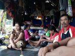 marsin-dan-keluarga-saat-di-tem.jpg