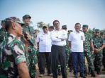 maruli-simanjuntak-kedua-kiri-bersama-menteri-pertanian-andi-amran-sulaiman.jpg