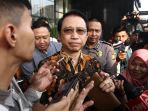 marzuki-alie-diperiksa-kpk-kasus-korupsi-ktp-elektronik_20170707_162825.jpg