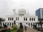 masjid-agung-al-azhar-jakarta_20200509_215713.jpg