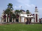 masjid-agung-at-tin-jakarta_20160427_092743.jpg
