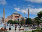 masjid-agung-hagia-sophia-turki-2.jpg