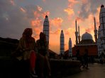 masjid-agung-jawa-tengah-ramai-dikunjungi-jelang-ramadan_20150616_132704.jpg