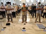 masjid-al-akbar-tetap-gelar-salat-jumat_20200328_144213.jpg