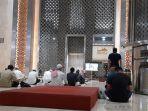 masjid-istiqlal-kembali-menggelar-salat-jumat.jpg