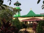 masjid-kali-pasir-dibangun-th-1576-masjid-tertua-di-tangerang_20210421_132923.jpg