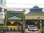 masjid-lama-gang-bengkok-di-kotan-medan-sumatera-utara.jpg