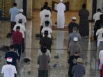 masjid-nasional-al-akbar-surabaya-gelar-salat-gerhana-berjemaah_20200622_003706.jpg