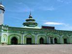 masjid-raya-gantiing-di-kota-padang.jpg