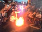 massa-bakar-ban_20160825_184741.jpg