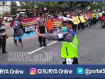massa-blokir-jalan_20170220_095525.jpg