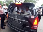 massa-fpi-bentrok-dengan-massa-gmbi-di-bandung_20170113_143024.jpg