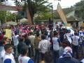 massa-kepung-kpu-tangerang.jpg