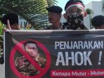 massa-ormas-islam-jatim-demo-minta-ahok-dipenjarakan_1_20170508_114122.jpg